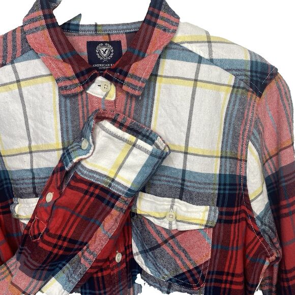 AMERICAN EAGLE Plaid Flannel Shirt Favorite Fit Long Sleeve Womens L Red Blue - Picture 2 of 11
